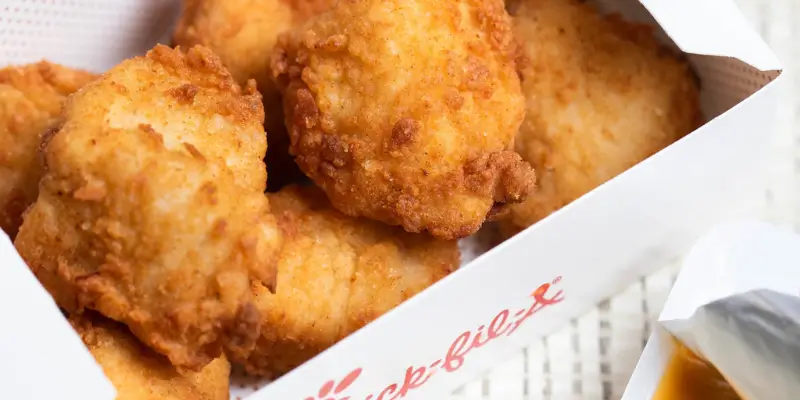 chick fil a Nuggets trays